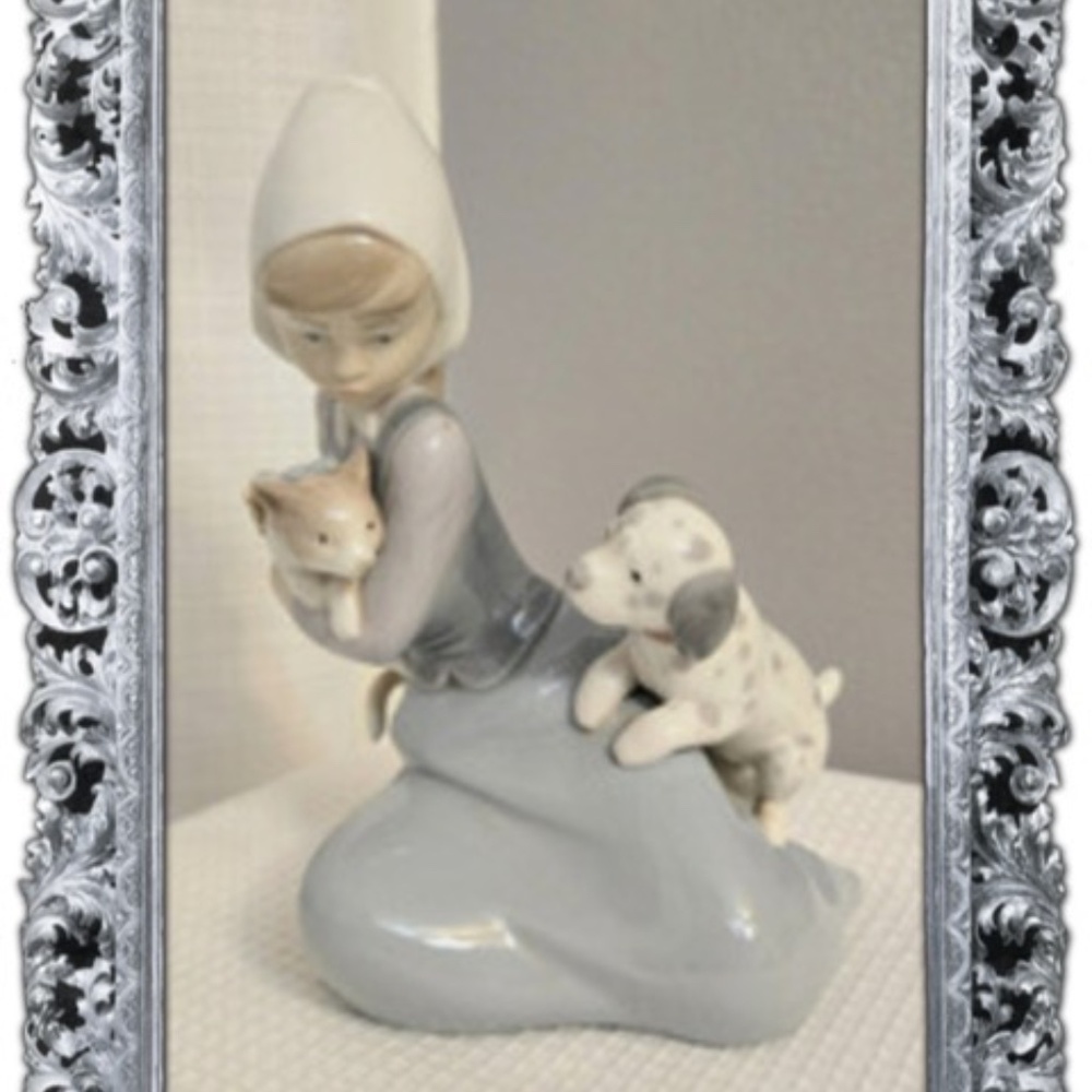 Lladro Figurine~